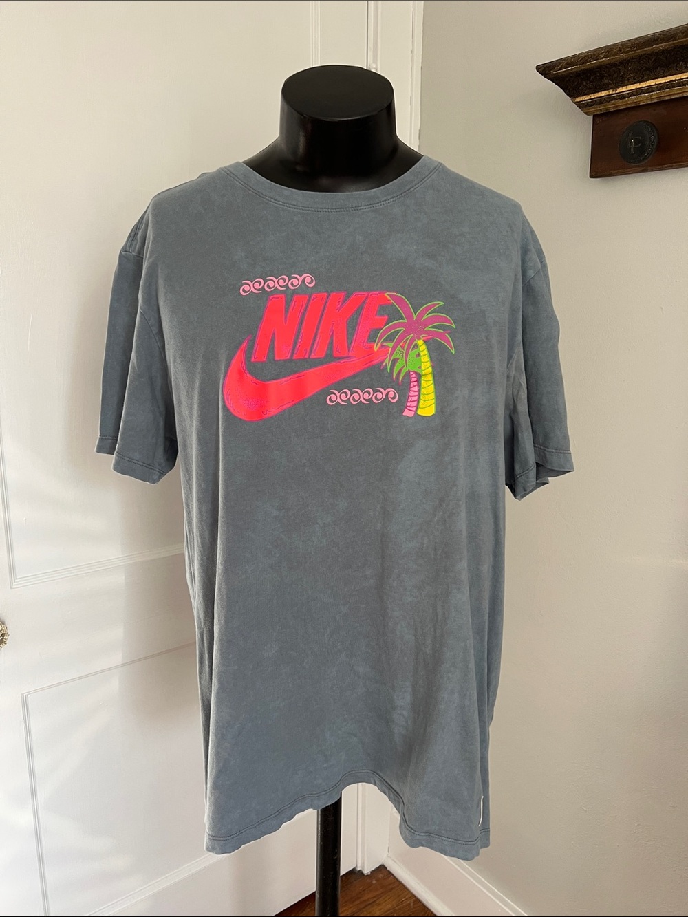 Nike Men's Garment Wash Short Sleeve Graphic Tee